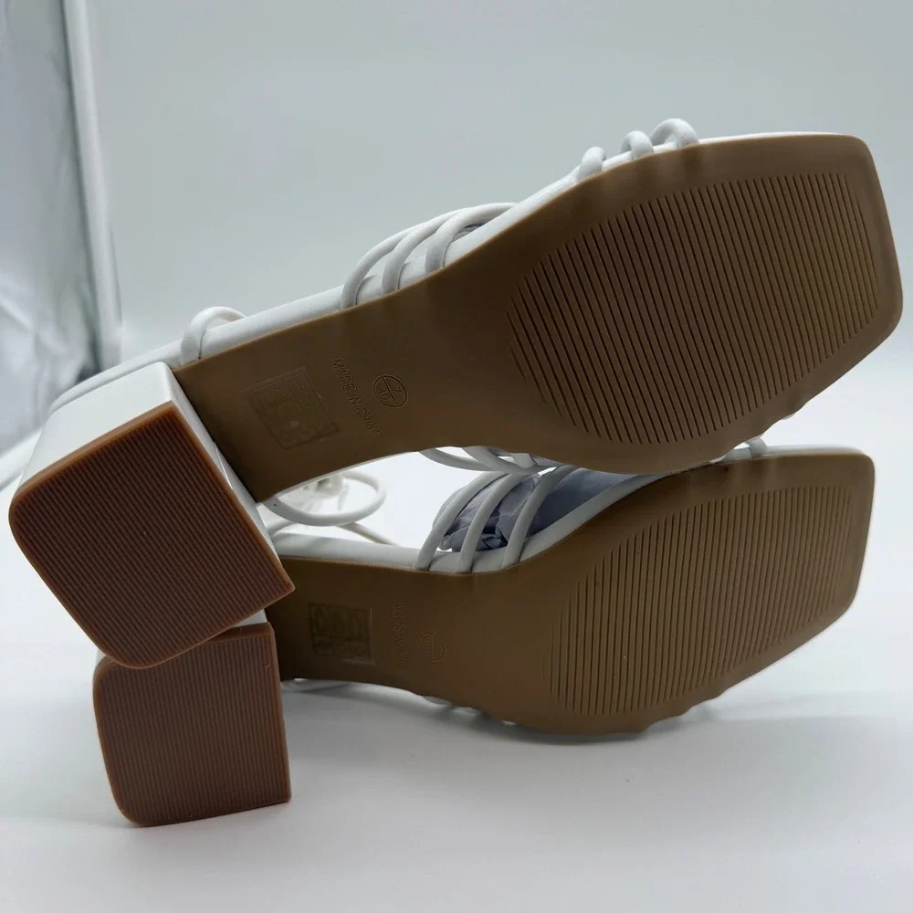 PrettyLittleThing White Strappy Lace Up Block Heel Sandals Square Toe Womens 9